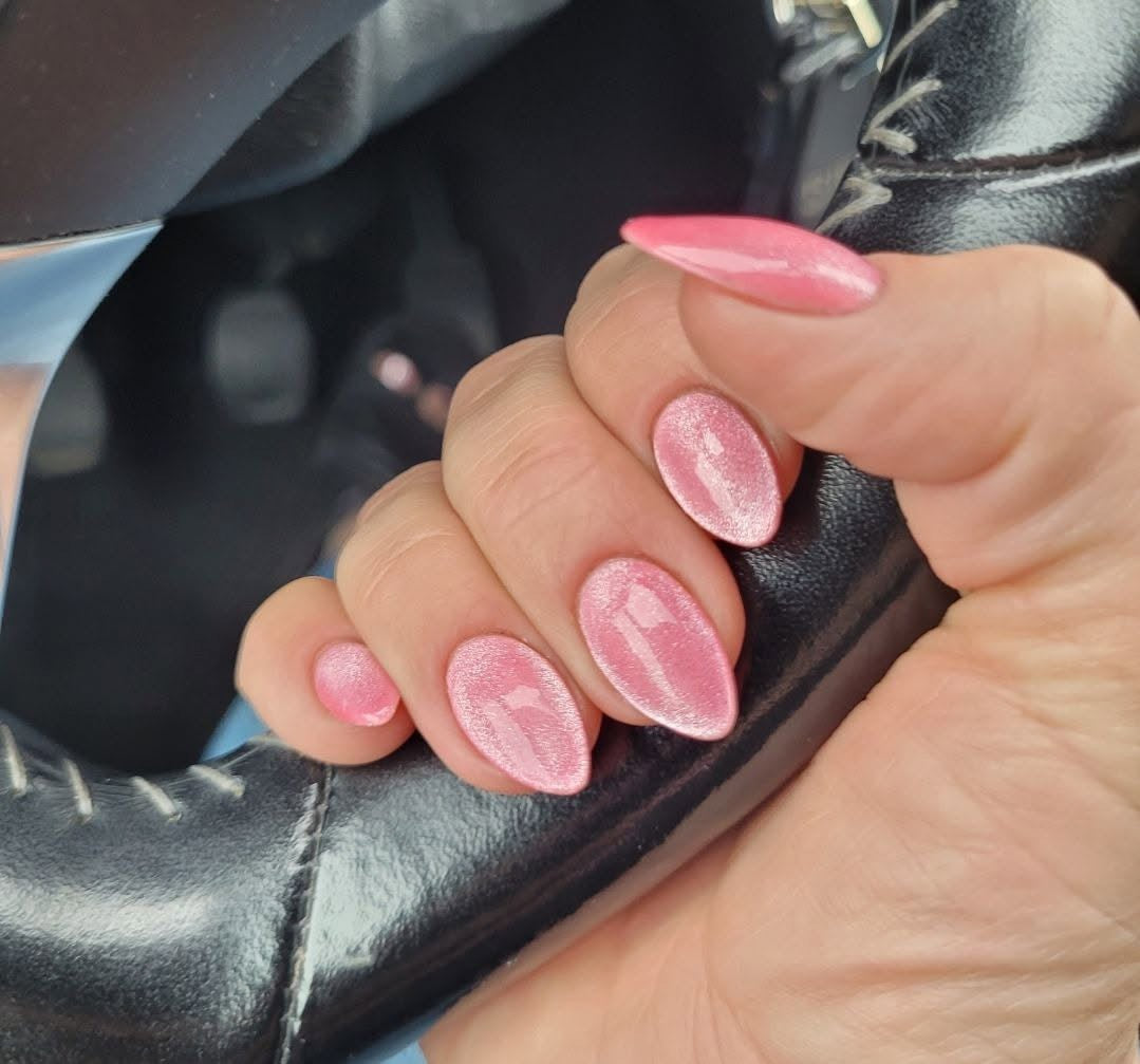 Gel Polish Pink Disco Cateye